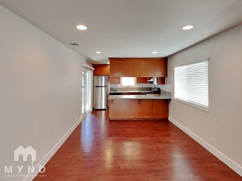 Building Photo - 5936 Marshwell Way