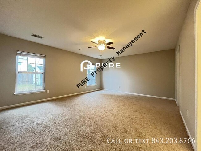 Building Photo - Beautiful 3 Bedroom 2 Bathroom One-Story P...