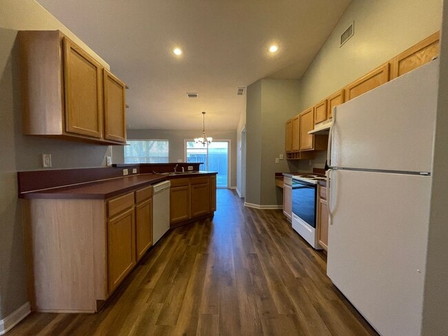 Building Photo - ** Coming Soon ** 3 Bedroom in Plum Tree