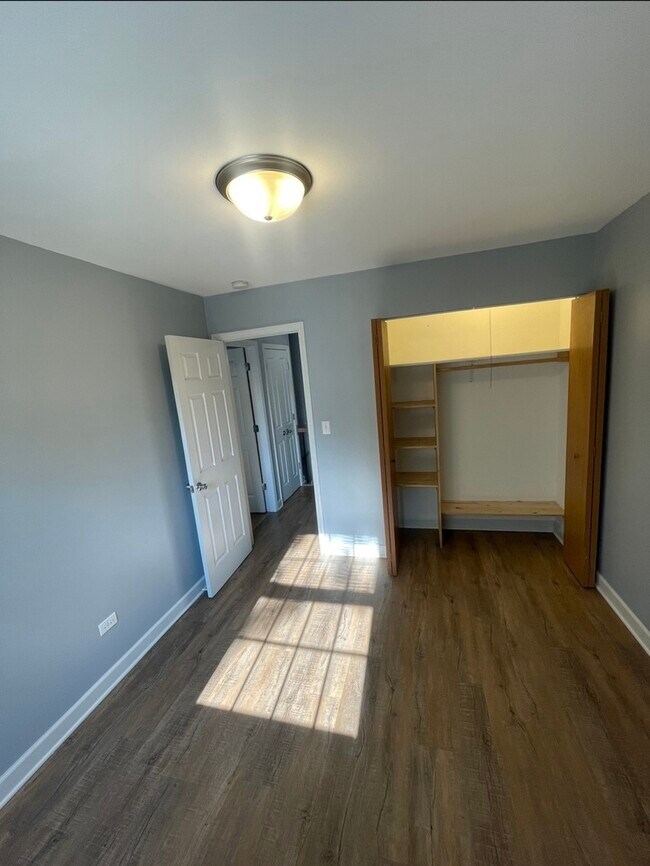 Building Photo - 1202 Spur Ct