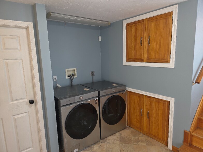 Building Photo - 11 Boyden St