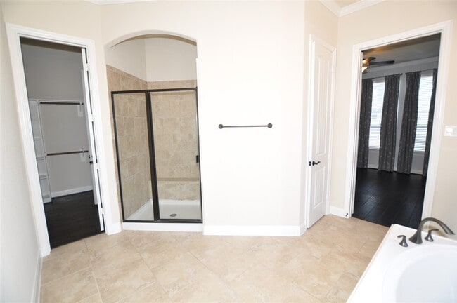 Building Photo - 13315 Maywater Crest Ct