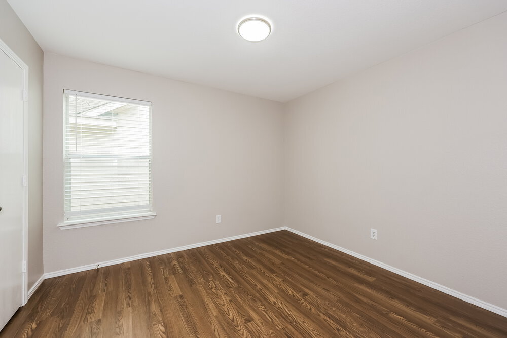 Building Photo - 1504 Pine Ln