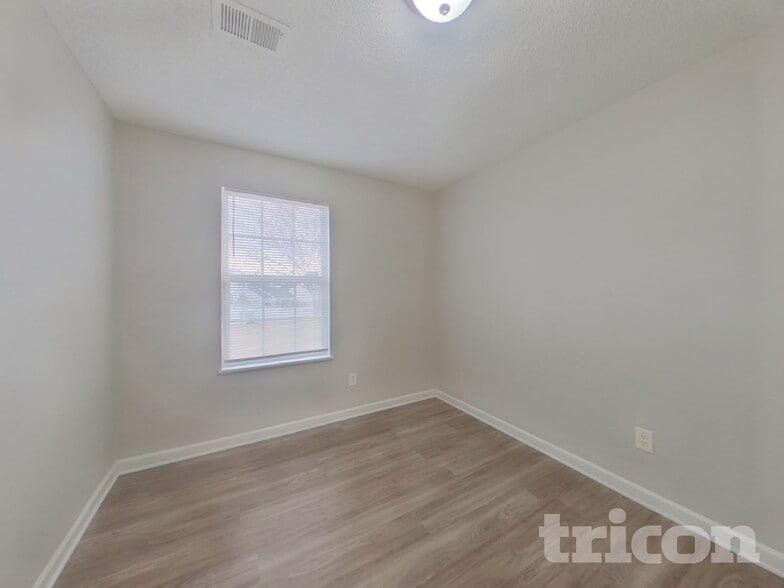 Building Photo - 19 Sterling Ridge Ct