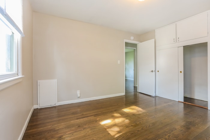 Building Photo - 904 NE 67th St