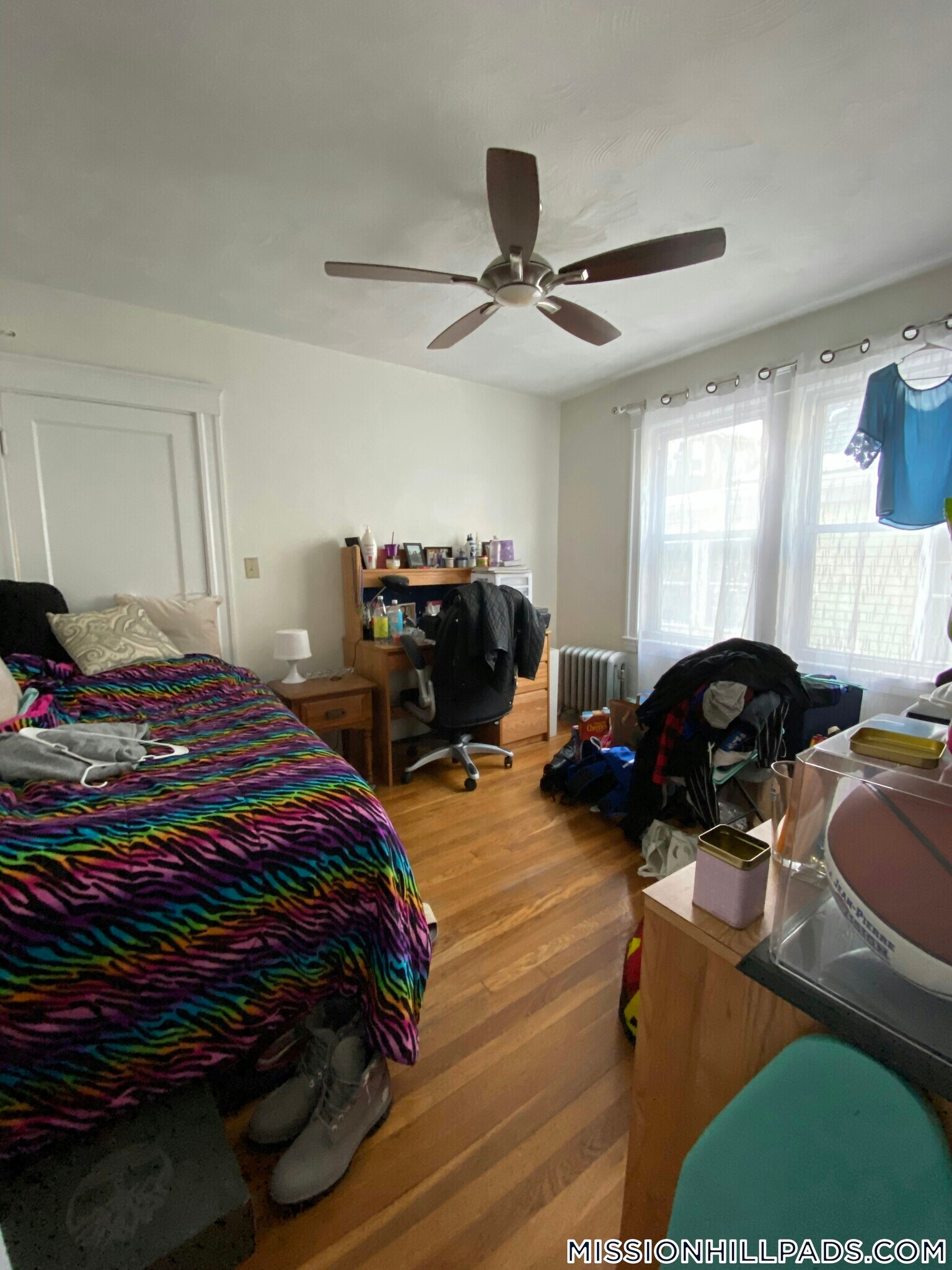 Building Photo - 185 Hillside St