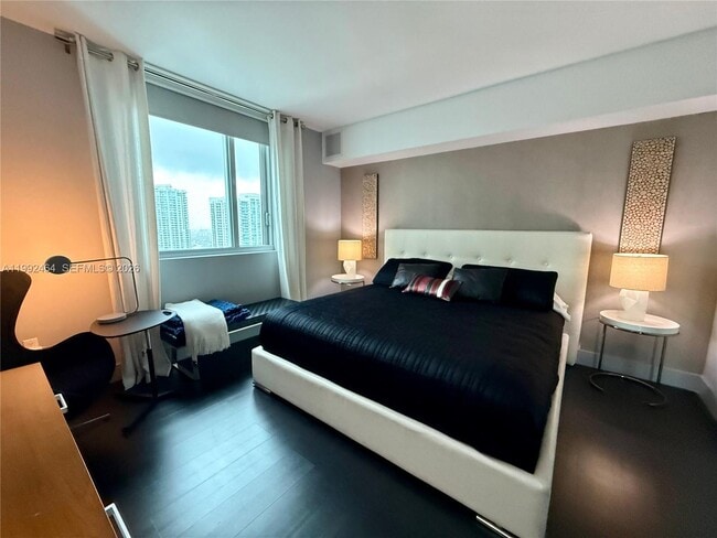 Building Photo - 55 SE 6th St