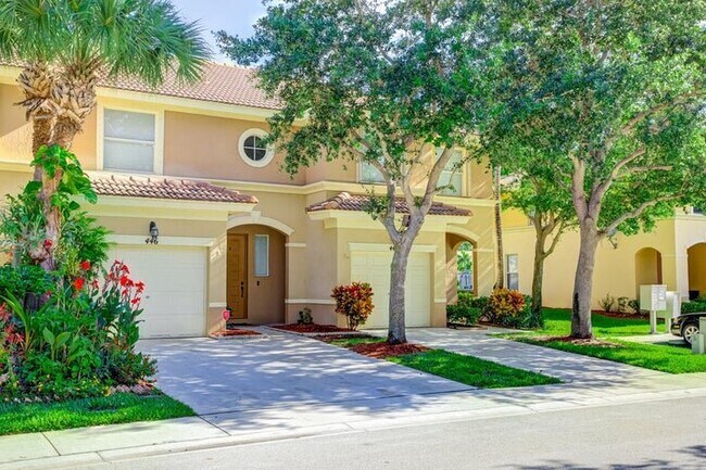 Building Photo - 446 Rainbow Springs Terrace