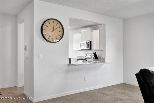 Building Photo - 6540 Lokosee Ct
