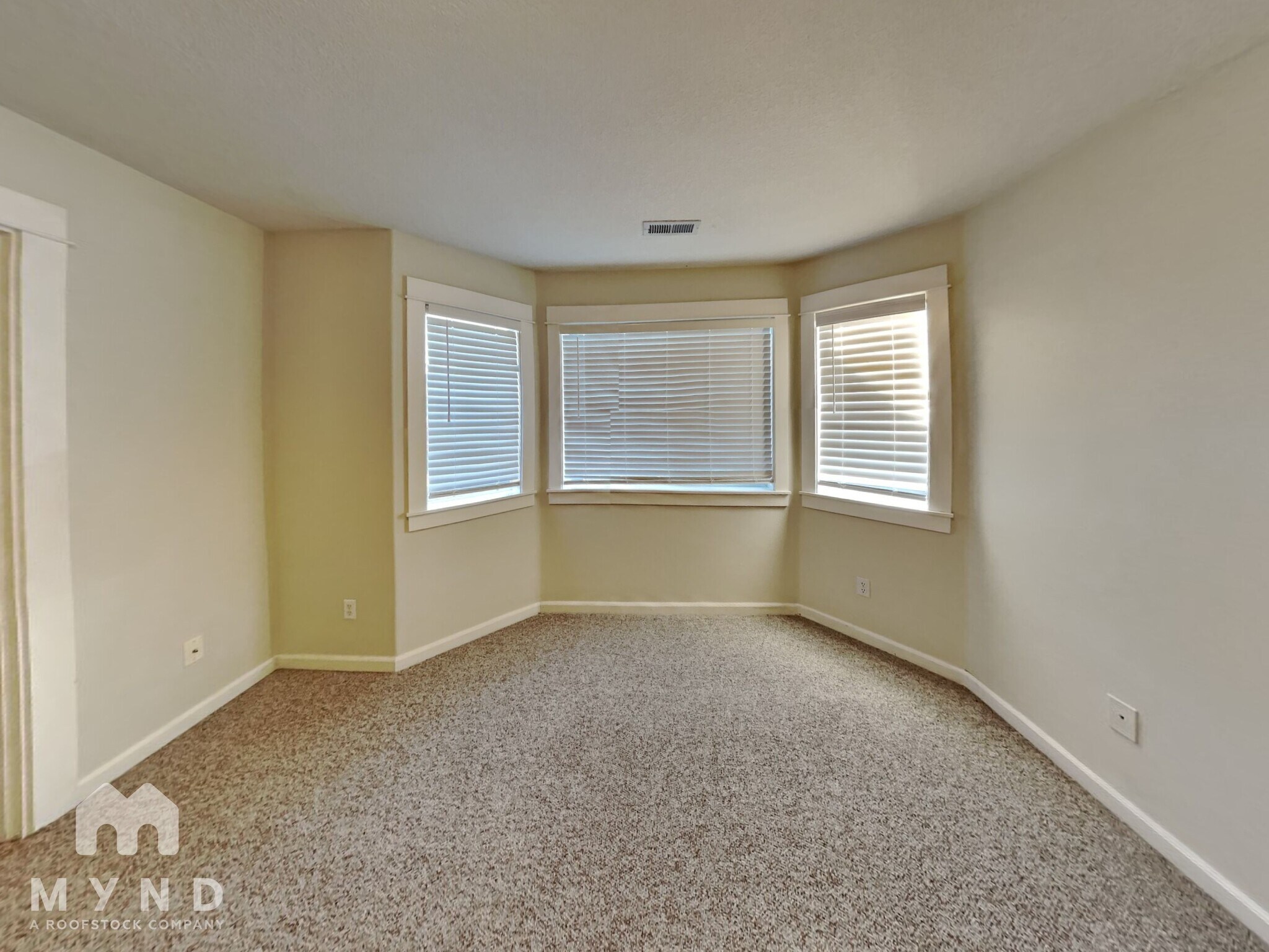 Building Photo - 20157 SW Bernice Ln