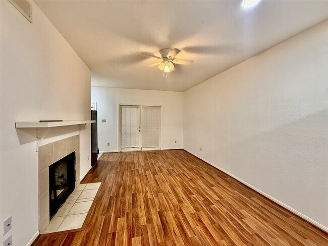 Building Photo - 8055 Cambridge St