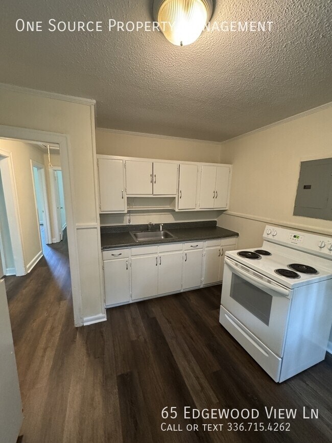 Building Photo - 65 Edgewood View Ln