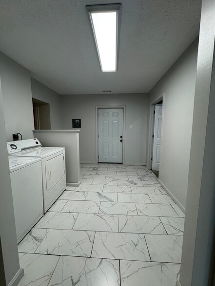 Building Photo - 2257 3rd St