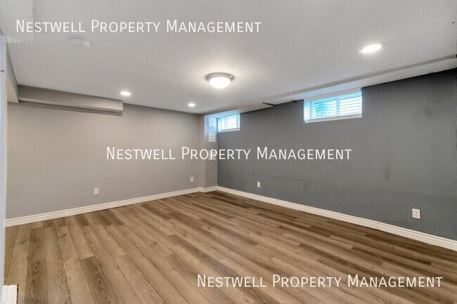 Building Photo - 1160 E 500 S