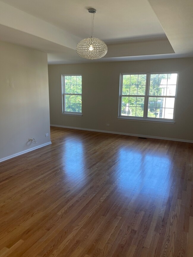 Building Photo - 1220 S Christine Ct