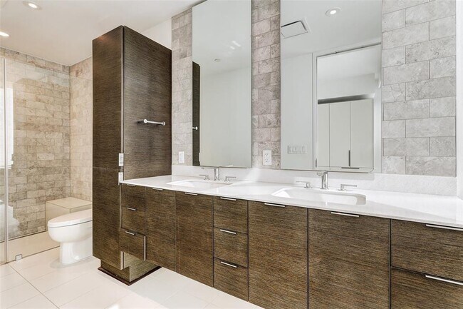 Building Photo - 301 West Ave