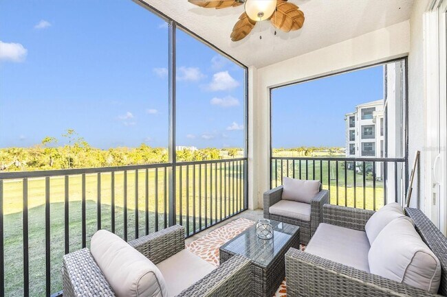 Building Photo - 12240 Wellen Golf St