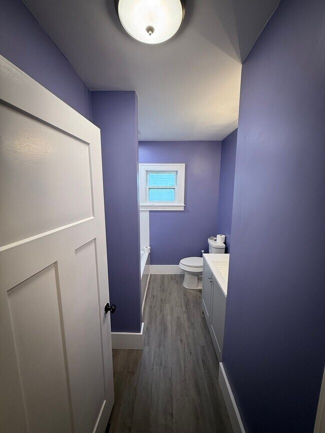 Building Photo - Charming 3BR House in Waterford