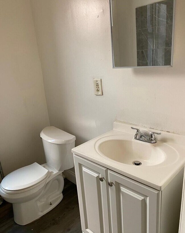 Building Photo - Section 8 ONLY!!