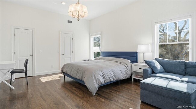 Building Photo - 27 Jeffrey Ln