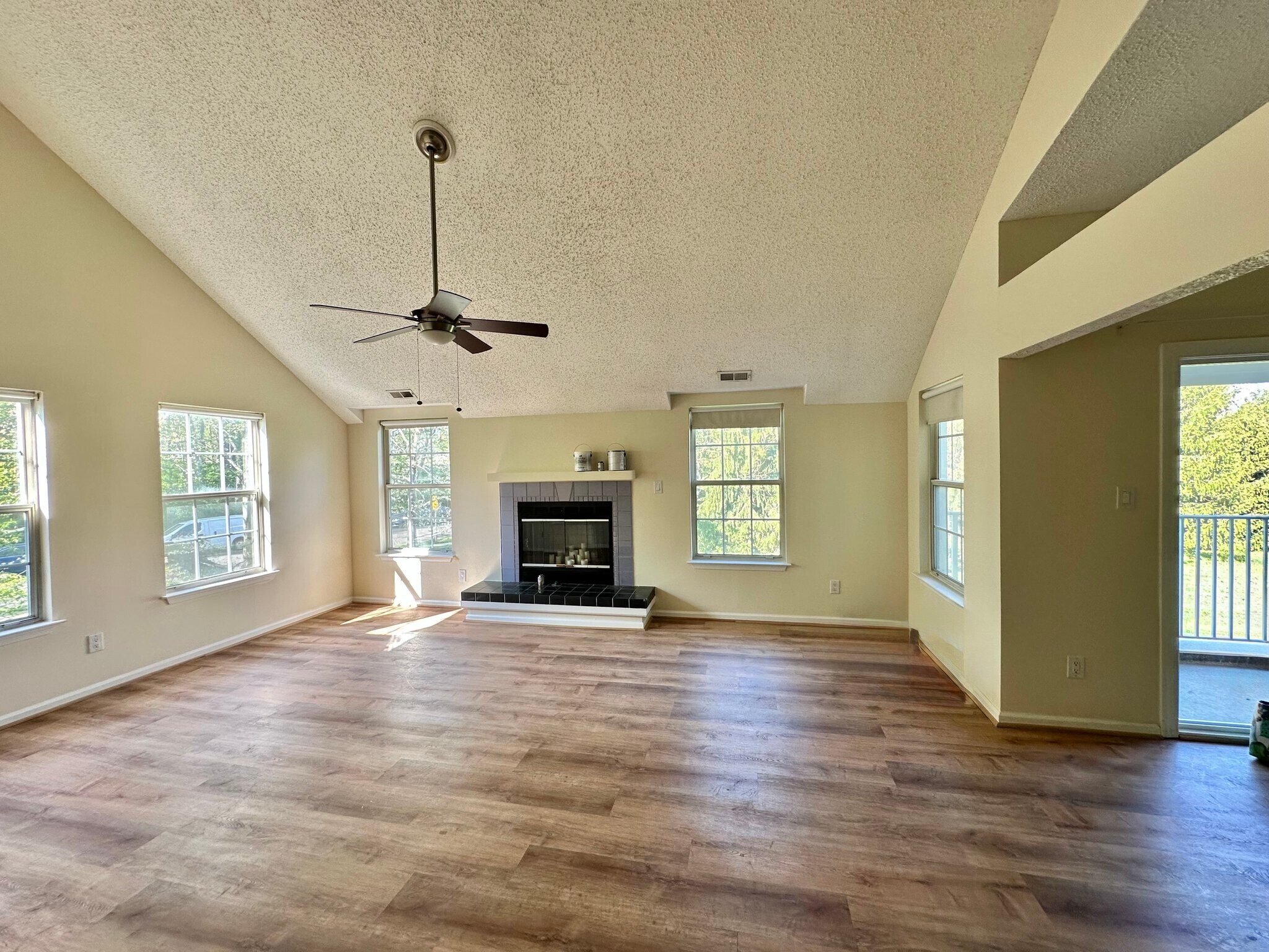 Building Photo - 203 Eagles Chase Dr