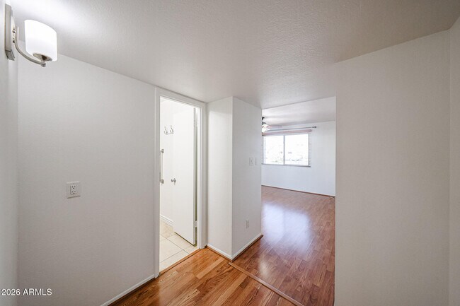 Building Photo - 8333 E Orange Blossom Ln