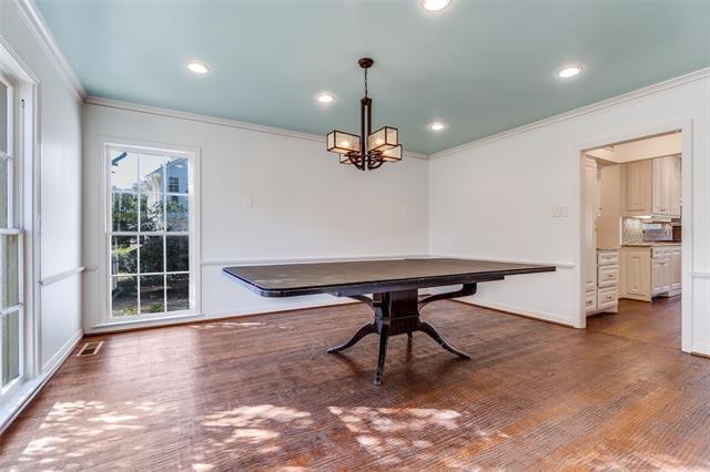 Building Photo - 6255 Deloache Ave