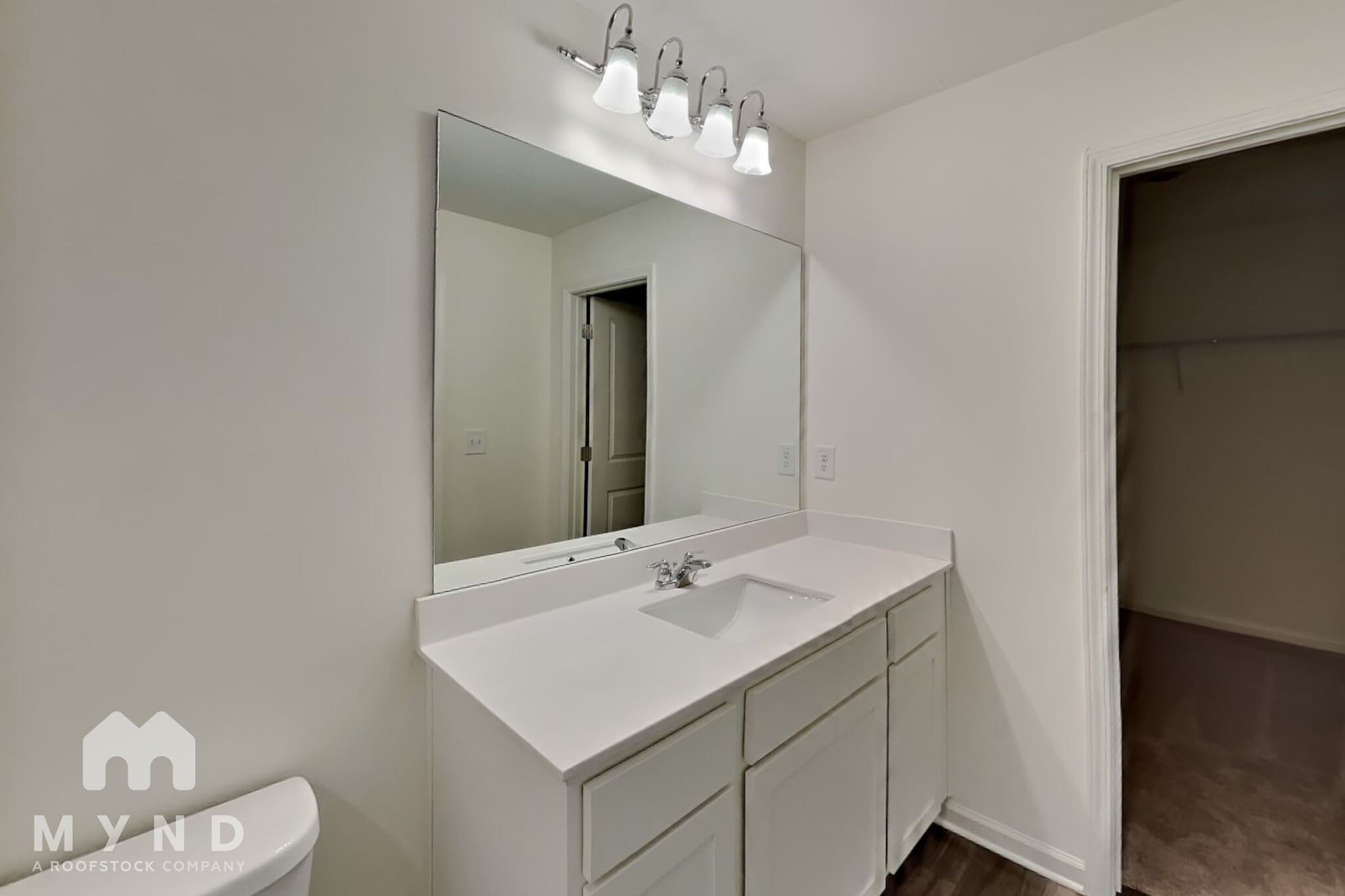 Building Photo - 2596 Coventry St SW