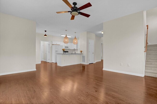 Building Photo - 1010 Meridian Dr