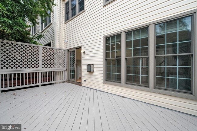Building Photo - 1038 Grand Oak Way