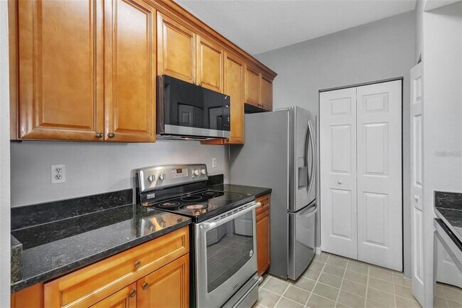 Building Photo - 14226 Fredricksburg Dr
