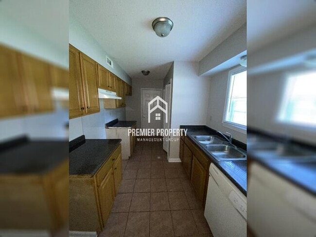 Building Photo - 3401 Hanna Dr