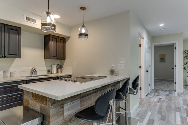 Building Photo - 19007 SW Chesapeake Dr