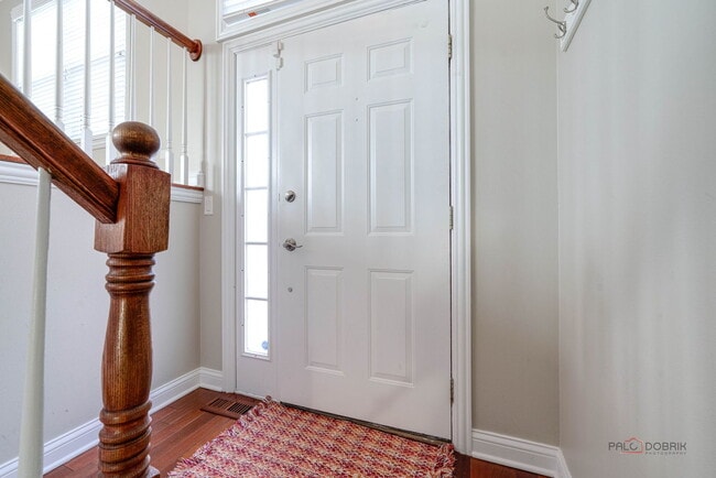 Building Photo - 18599 W Sterling Ct