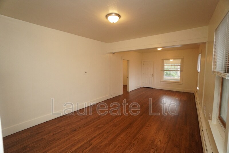 Building Photo - 1440 Kenton St