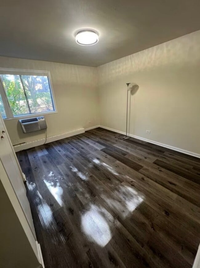 Building Photo - 1471 N Winslowe Dr