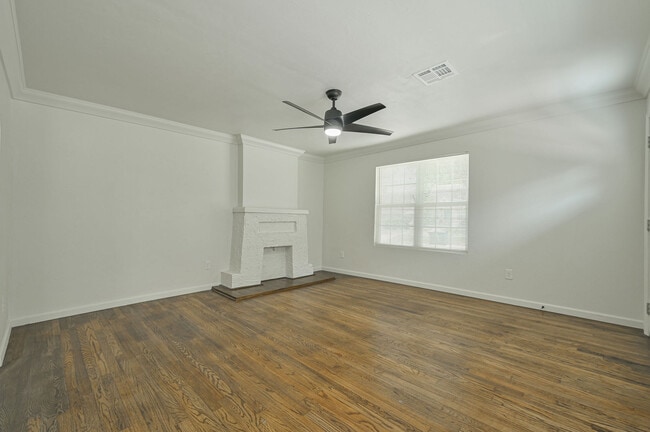 Building Photo - 1524 NW 45th St