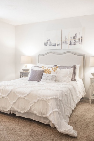 Building Photo - 300 Hickory