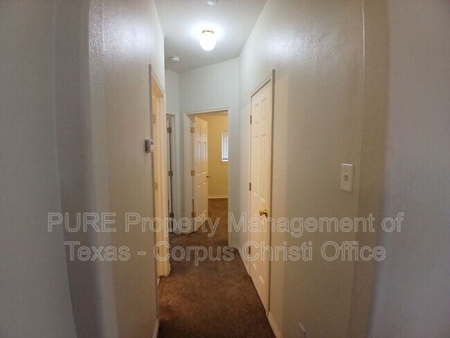 Building Photo - 7609 Cold Springs Dr