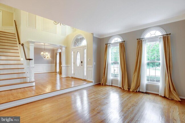 Building Photo - 5105 Claybank Ln
