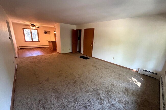 Building Photo - 2406 Fremont Ave