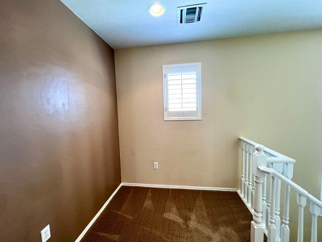 Building Photo - Nice 3 Bedroom Home in Sierra Morado