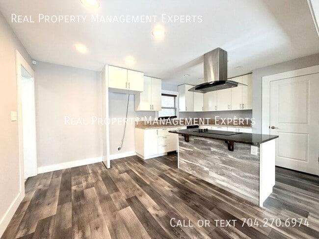 Building Photo - 3819 Langley Rd