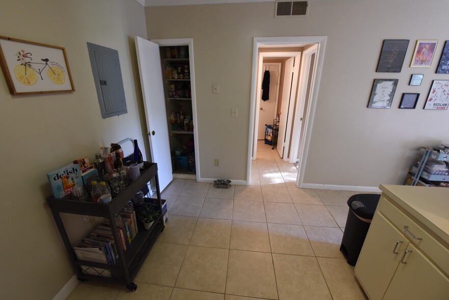 Building Photo - 55 Hanover Cir