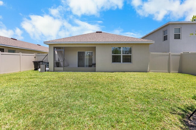 Building Photo - 11044 SW Vasari Way