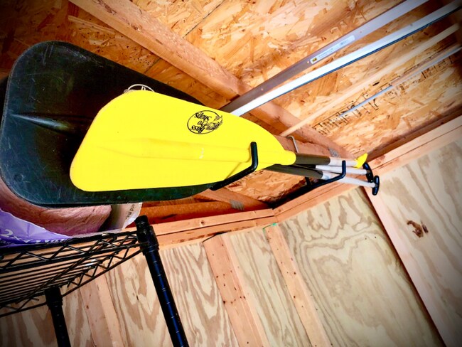 Building Photo - 202 Edgewater Dr