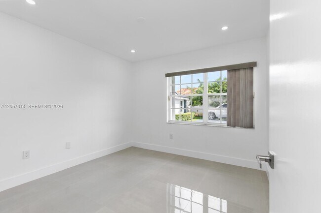 Building Photo - 1938 SW 137th Ct
