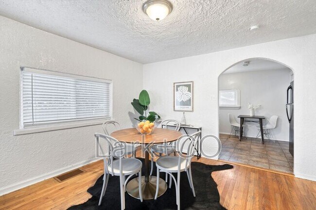 Building Photo - 579 S Osceola St