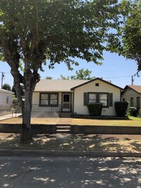 Building Photo - Charming North Bakersfield home!