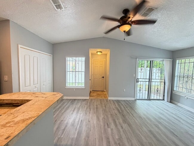 Building Photo - The perfect home waiting for you!